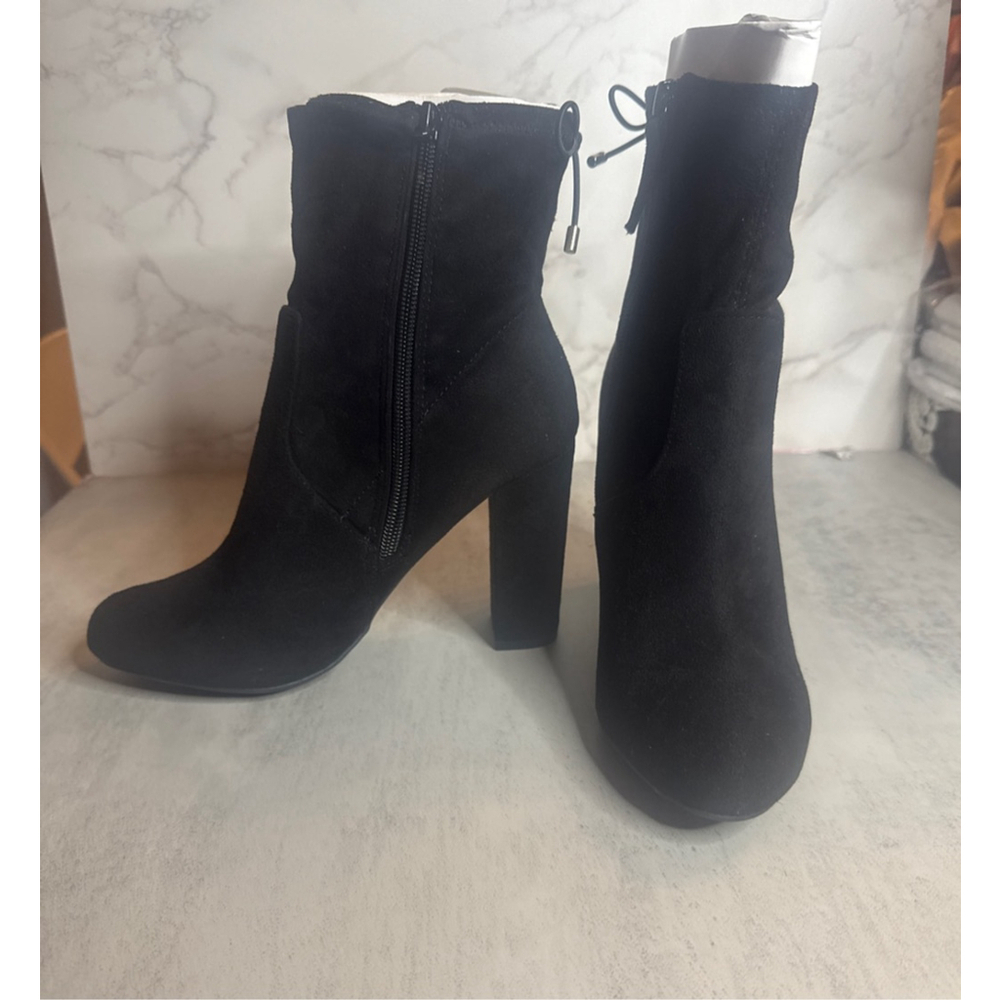 Women's Material Girl Black Suede Ankle Boots & Booties Size 7